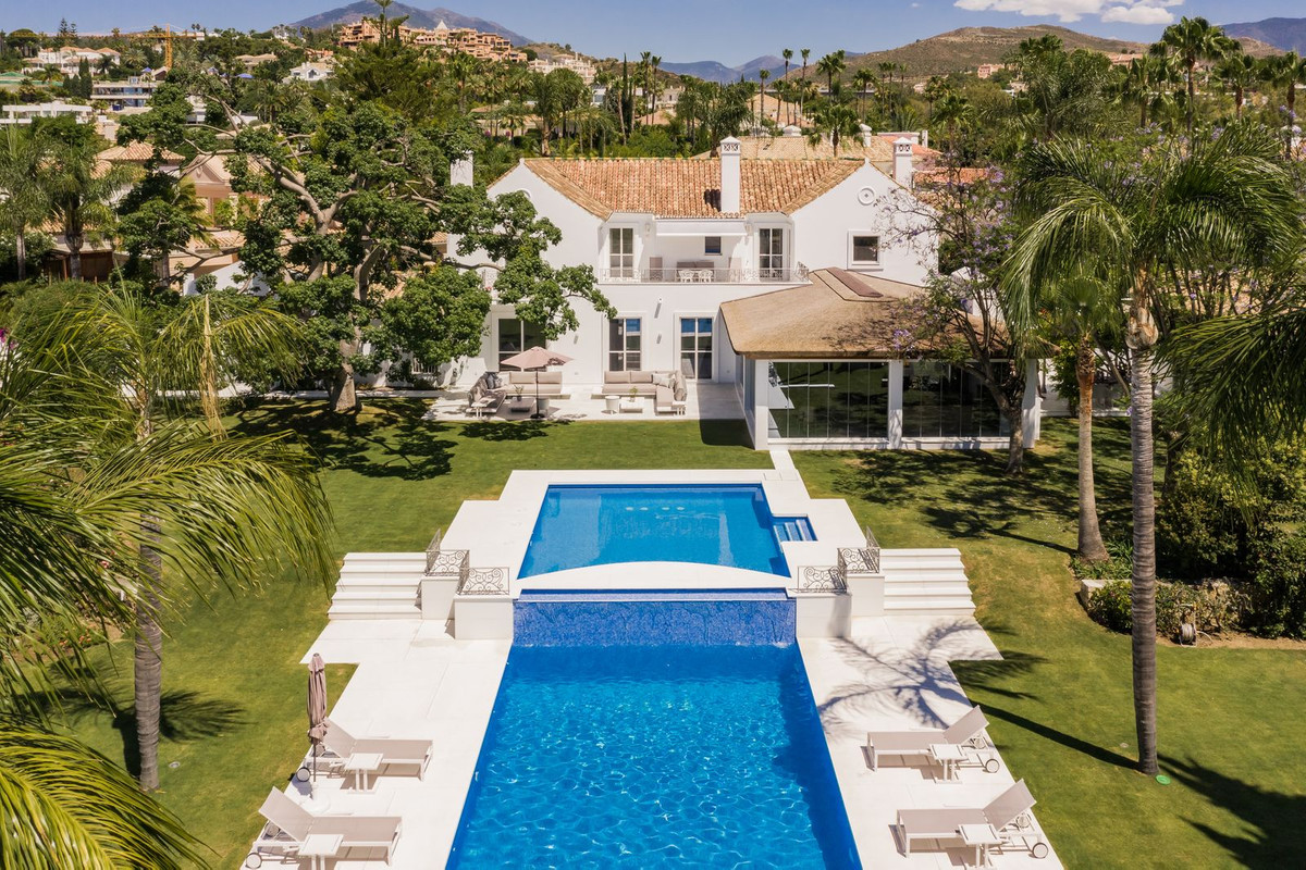 Nueva Andalucía, Marbella