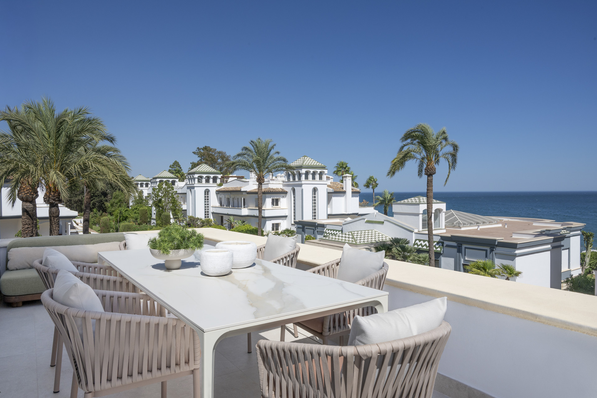 Nueva Milla de Oro, Estepona